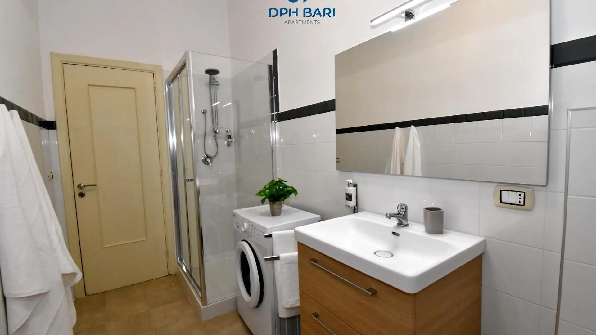 Dph Bari Apartments - Oberdan Italy